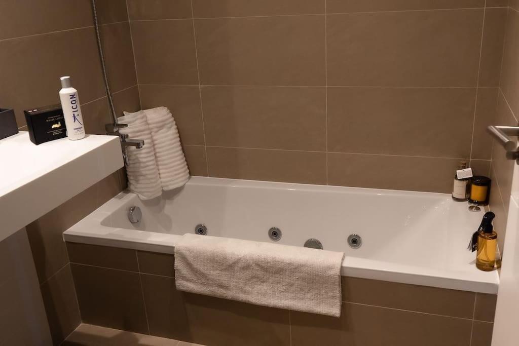 Intempo The First Apartment Бенидорм Екстериор снимка